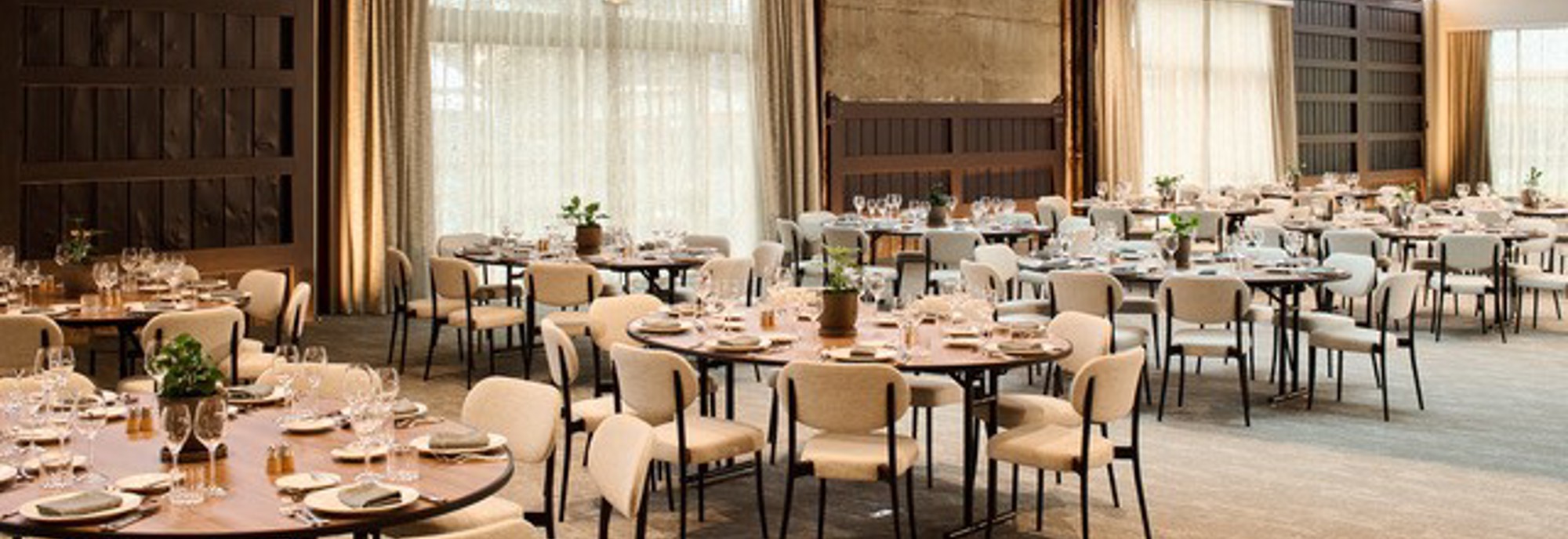 Hotel 1 Inside Dinner